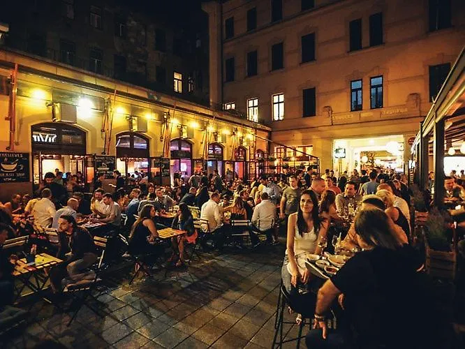 Made Inn Budapest 0*,